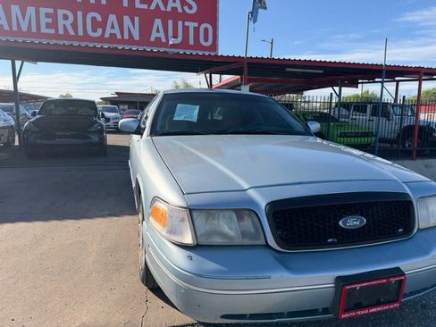 Used 2003 Ford Crown Victoria Police Interceptor image 8