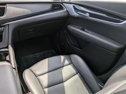 Used 2024 Cadillac XT5 Premium Luxury image 21