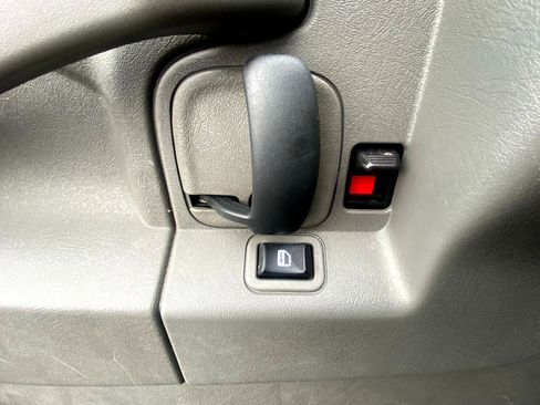 Used 2022 Chevrolet Express 3500 RWD 3500 135 w/ Driver Convenience Package image 29