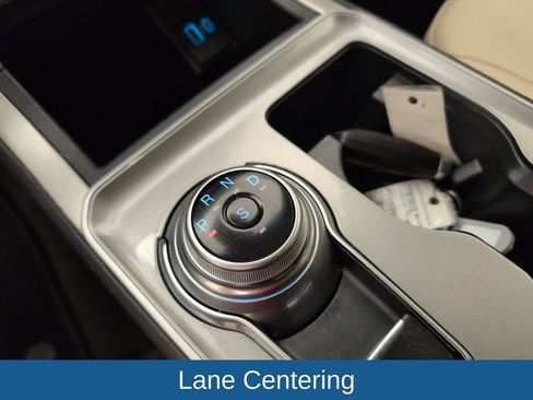 Used 2024 Ford Edge SEL image 27