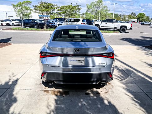 Used 2023 Lexus IS 300 w/ Comfort Package image 9