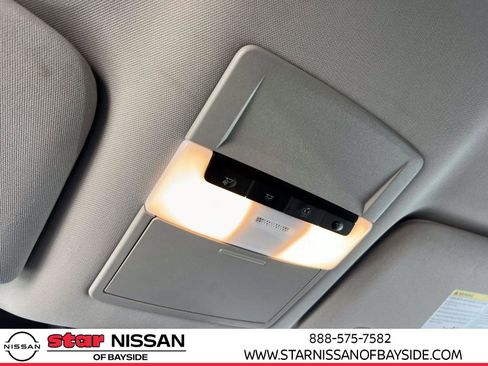 Used 2024 Nissan Pathfinder S image 30