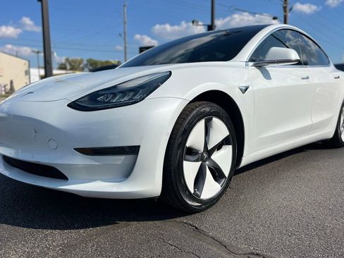 Used 2019 Tesla Model 3 Standard Range Plus image 11