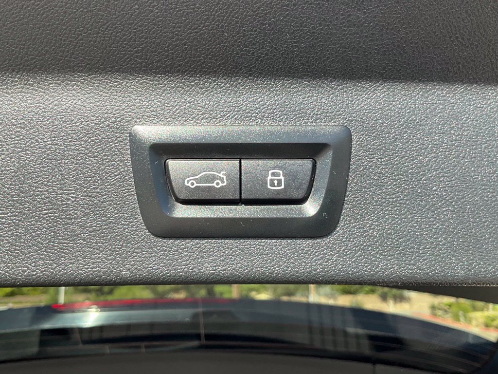 Used 2023 BMW X3 sDrive30i w/ Convenience Package RWD image 17