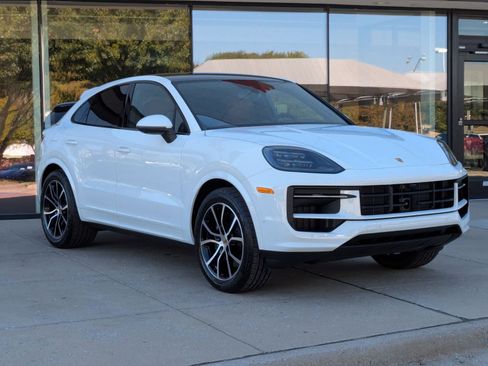 New 2026 Porsche Cayenne Coupe image 7