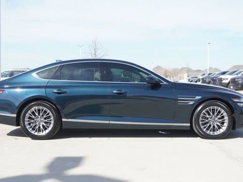 Used 2022 Genesis G80 2.5T image 10