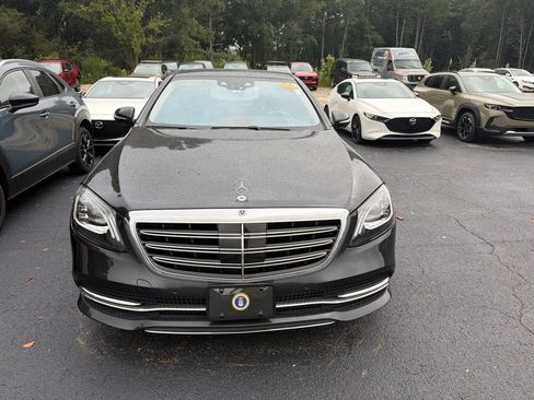 Used 2019 Mercedes-Benz S 560 Sedan image 2
