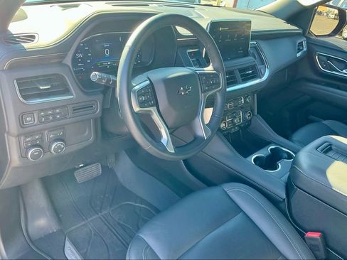 Used 2024 Chevrolet Tahoe Z71 w/ Luxury Package image 38