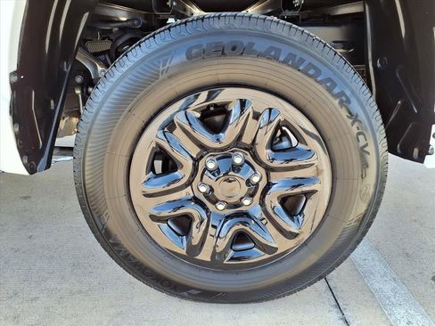 Used 2025 Toyota Tundra SR image 9