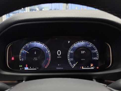 Used 2024 Jeep Wagoneer 4WD w/ Premium Group I image 29