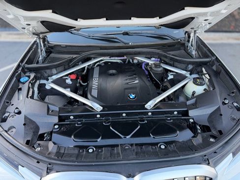 Used 2023 BMW X7 xDrive40i image 6