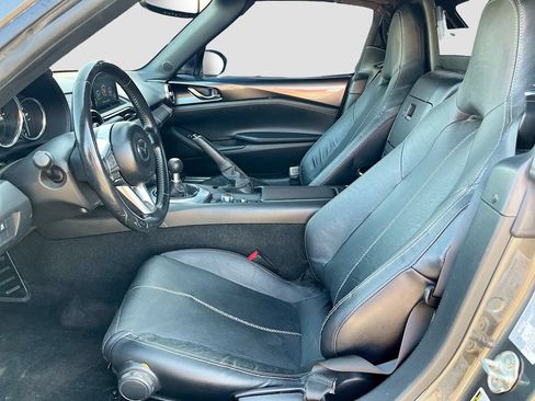 Used 2021 MAZDA MX-5 Miata RF Grand Touring RWD image 21