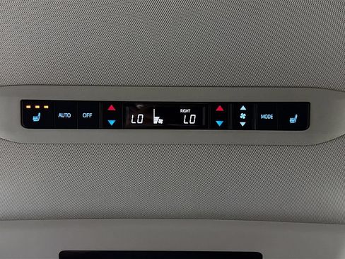 Used 2024 Toyota Sienna Limited AWD/4WD image 25