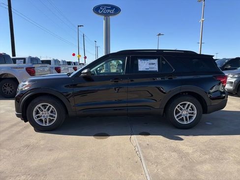 New 2026 Ford Explorer Active w/ Active Comfort Package image 4