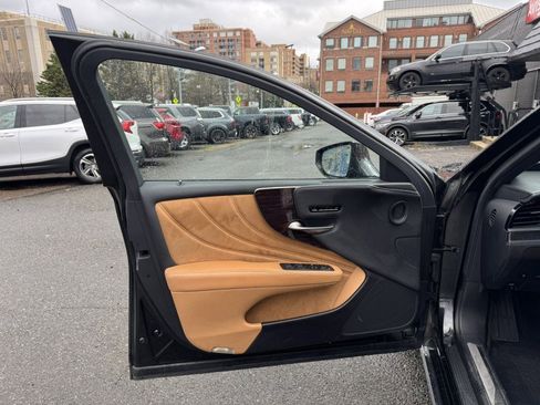 Used 2021 Lexus LS 500 500 AWD w/ Interior Upgrade Package image 11