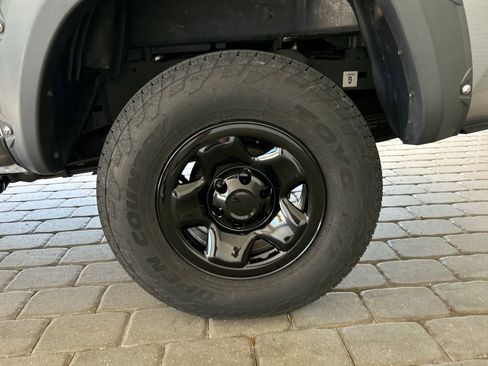 Used 2021 Toyota Tacoma SR AWD/4WD image 41
