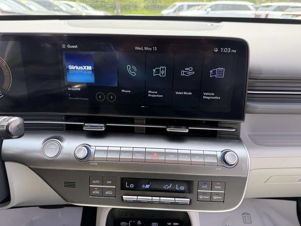 Used 2024 Hyundai Kona SEL AWD/4WD image 24