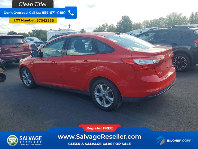 Used 2014 Ford Focus SE FWD image 3