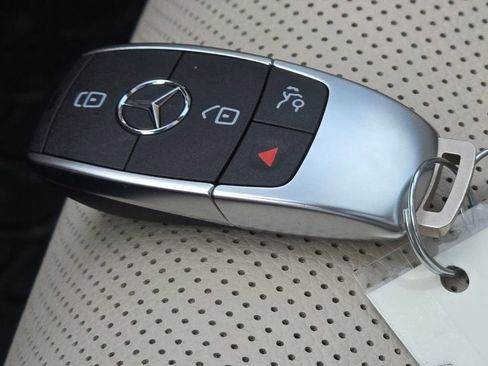 Certified 2022 Mercedes-Benz GLS 450 GLS 450 image 40