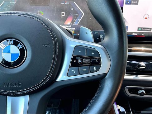 Used 2024 BMW X5 sDrive40i w/ M Sport Package RWD image 19