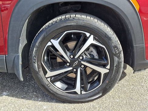 Used 2023 Chevrolet TrailBlazer RS w/ Sun and Liftgate Package image 8