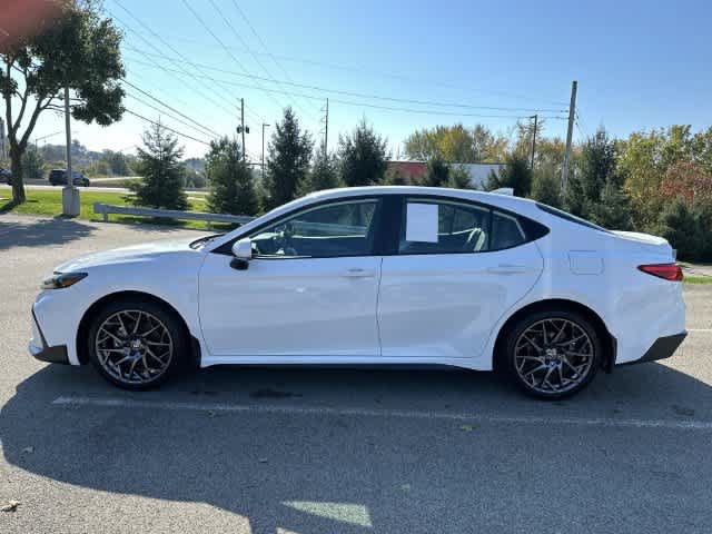 Used 2025 Toyota Camry SE w/ Convenience Package AWD/4WD image 2