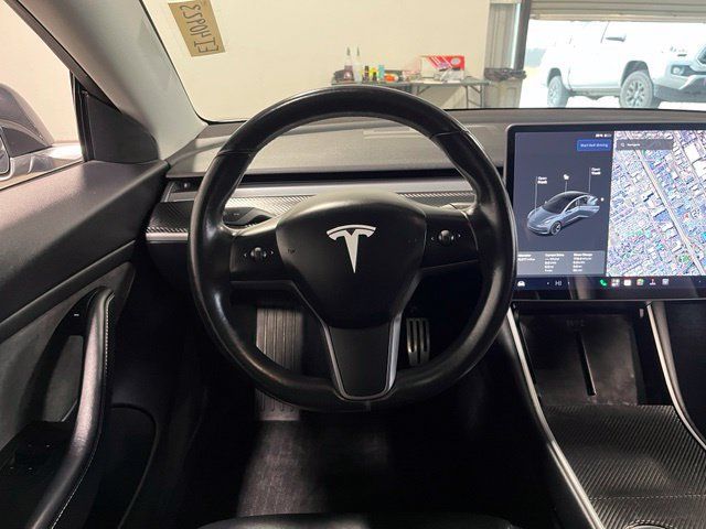 Used 2018 Tesla Model 3 Long Range RWD image 23