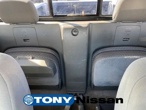 Used 2016 Nissan Frontier SV RWD image 18