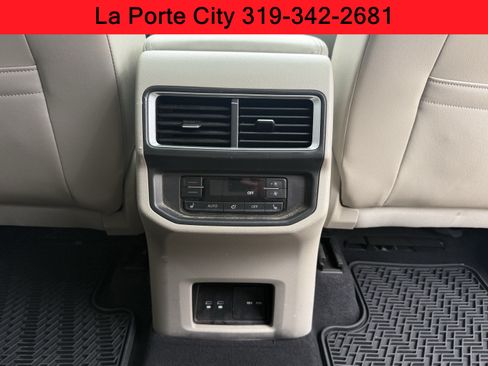Used 2024 Volkswagen Atlas SEL Premium R-Line AWD/4WD image 9
