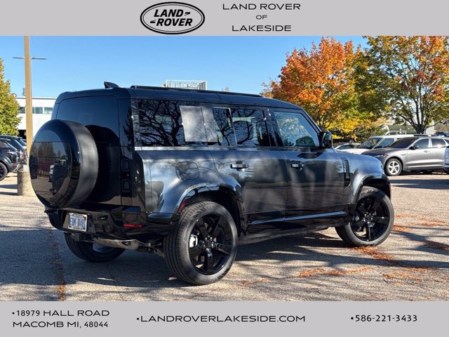Used 2026 Land Rover Defender 110 X-Dynamic SE AWD/4WD image 5