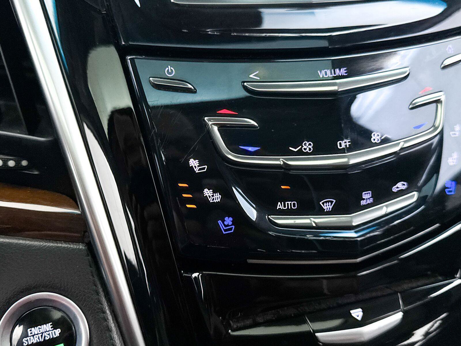 Used 2017 Cadillac Escalade ESV Luxury AWD/4WD image 22