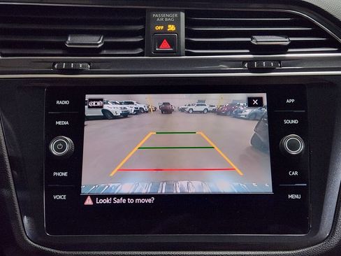 Used 2023 Volkswagen Tiguan SE FWD image 37