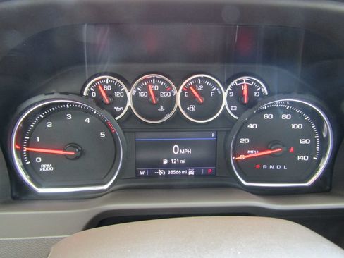 Used 2023 Chevrolet Silverado 2500 LT AWD/4WD image 24