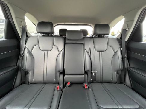 Used 2025 Kia Sorento S image 30