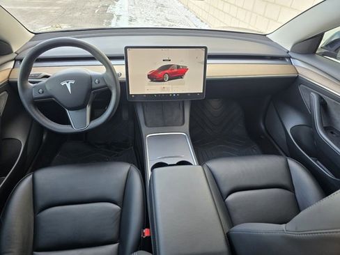 Used 2022 Tesla Model 3 Long Range image 2
