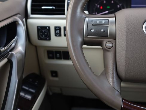 Used 2014 Lexus GX 460 w/ Premium Package AWD/4WD image 36