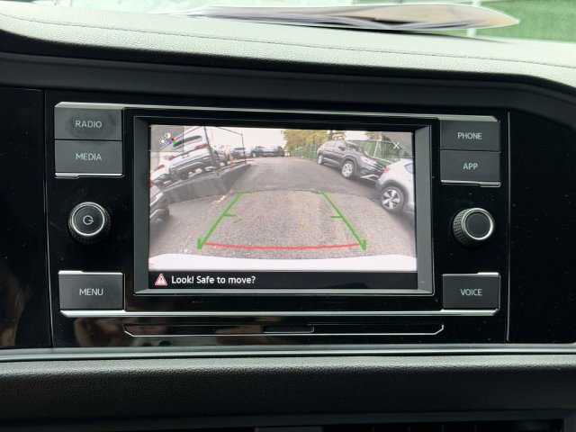 Certified 2023 Volkswagen Jetta SE FWD image 28