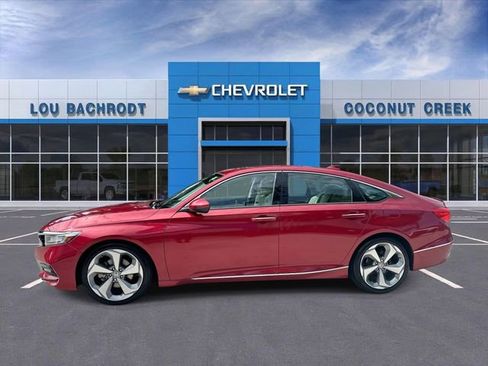 Used 2018 Honda Accord Touring image 5