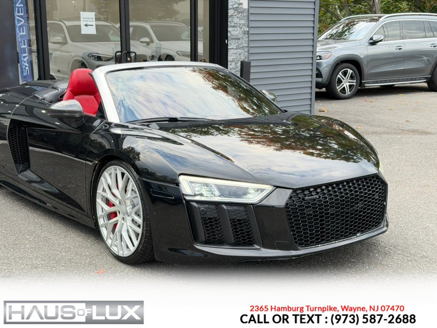 Used 2017 Audi R8 V10 w/ Carbon Exterior Package AWD/4WD image 8