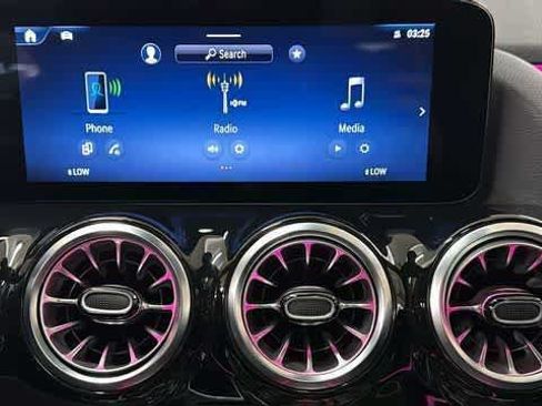 Used 2026 Mercedes-Benz GLA 250 4MATIC image 17