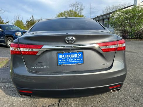 Used 2013 Toyota Avalon XLE Touring FWD image 5