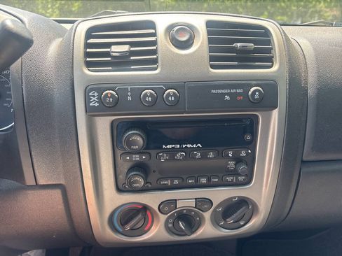 Used 2012 Chevrolet Colorado LT AWD/4WD image 30