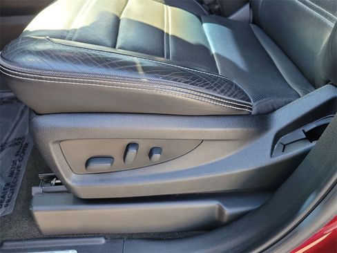 Used 2017 GMC Yukon Denali image 21