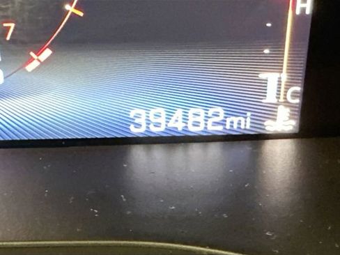 Used 2023 Chevrolet Colorado Trail Boss w/ Technology Package image 15