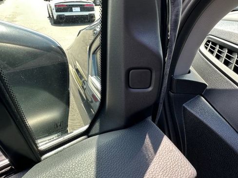 Used 2022 Honda Odyssey EX-L image 12