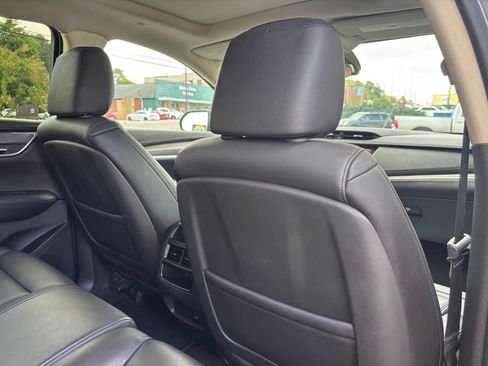 Used 2019 Cadillac XT5 Luxury AWD/4WD image 28
