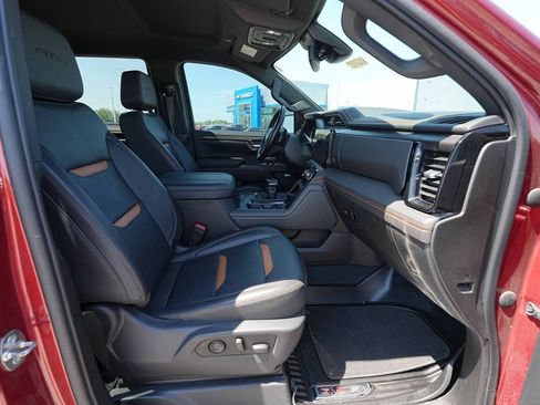 Used 2023 GMC Sierra 1500 AT4 w/ AT4 Preferred Package AWD/4WD image 23