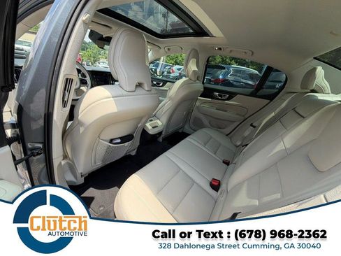 Used 2019 Volvo S60 T6 Momentum w/ Premium Package AWD/4WD image 18