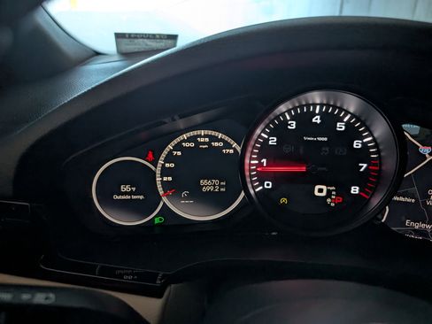 Used 2023 Porsche Cayenne image 37