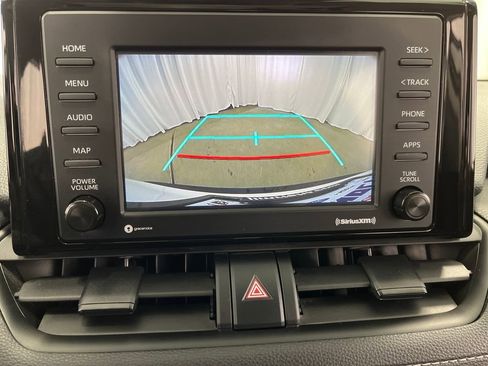 Used 2022 Toyota RAV4 XLE w/ Convenience Package image 22